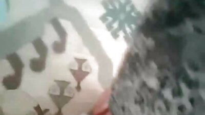 Keletas vaikinų sprogimo išangę ir pūlingą apskretėlė dviem gaidžiais ir cum.