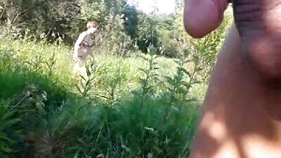 Porno video tatuiruotė blondinė suvilioja vaikiną.
