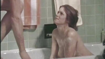 Gražuolė Maddy O'Reilly dejuoja ir rėkia karšto sekso metu.
