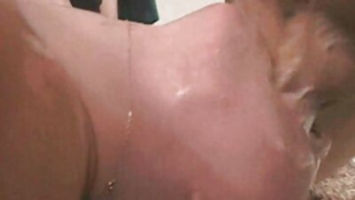 Ištvirkęs apskretėlė mėgsta čiulpti vaikinų, kurie ją dulkina, gaidelius.