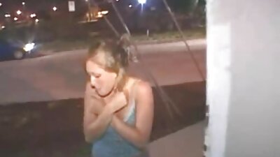 Lėtas blowjob žmona po vonios.
