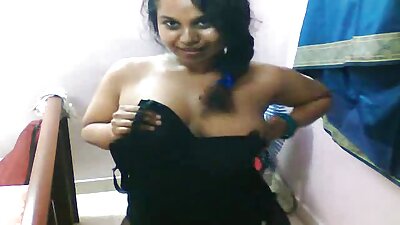 Nuplikęs vyras davė blowjob į trans merginą ir pakliuvo jai ant grindų koridoriuje.